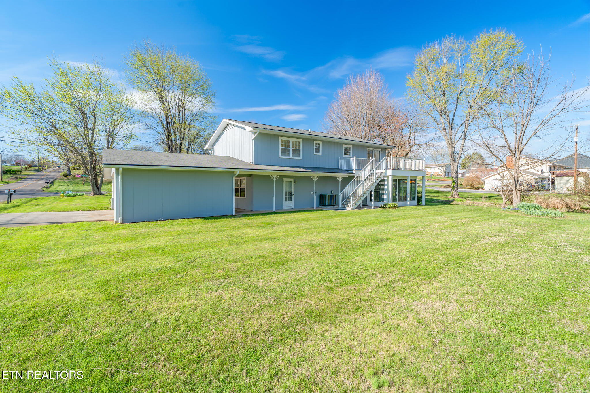 1312 Lula Bell Drive Powell, TN 37849 - Photo 37 of 42 40-web-or-mls-1312 Lula Bell Drive-41