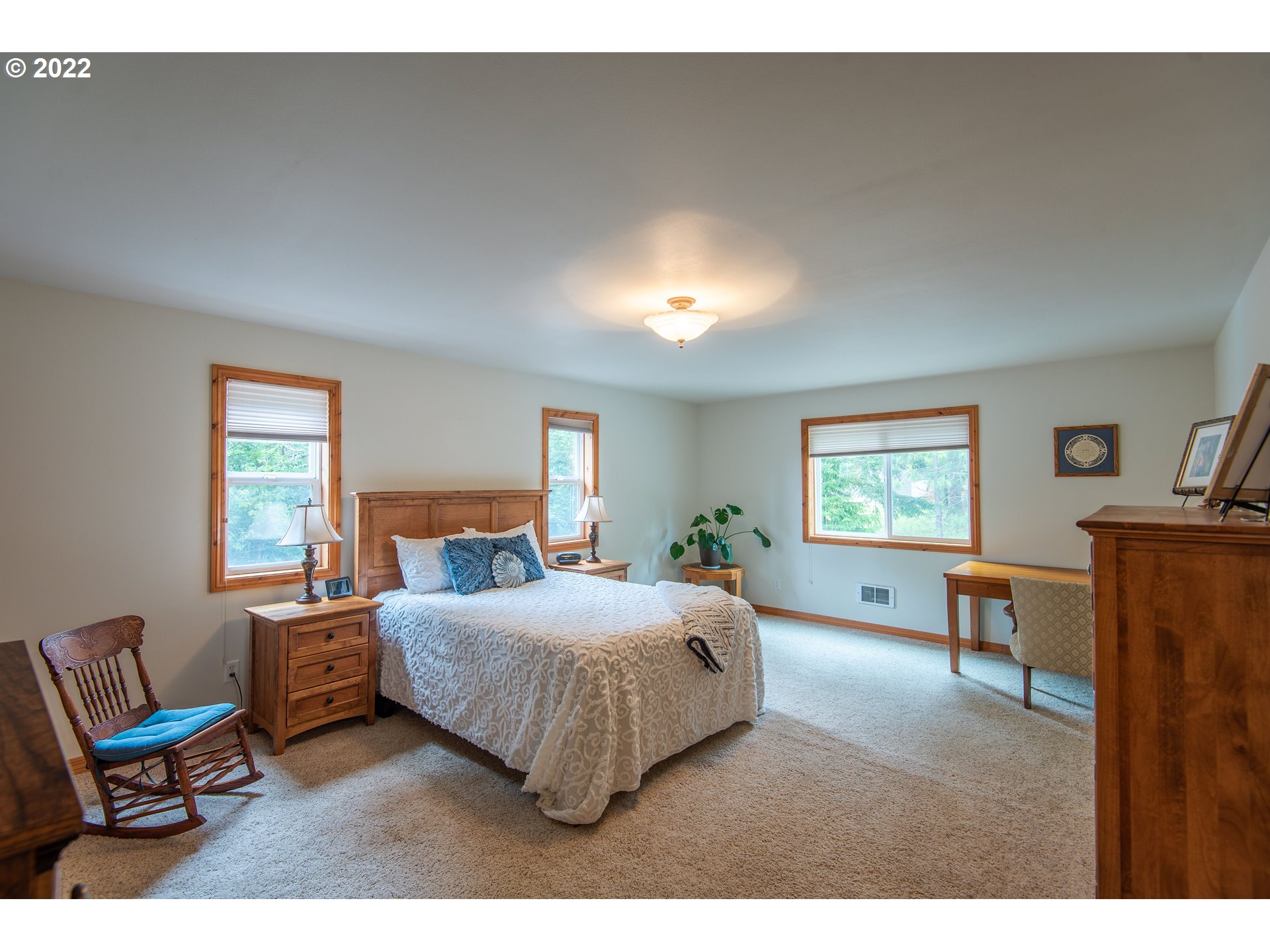 66270 Watertower Road North Bend, OR 97459 - Photo 16 of 31 Gallery Image 16