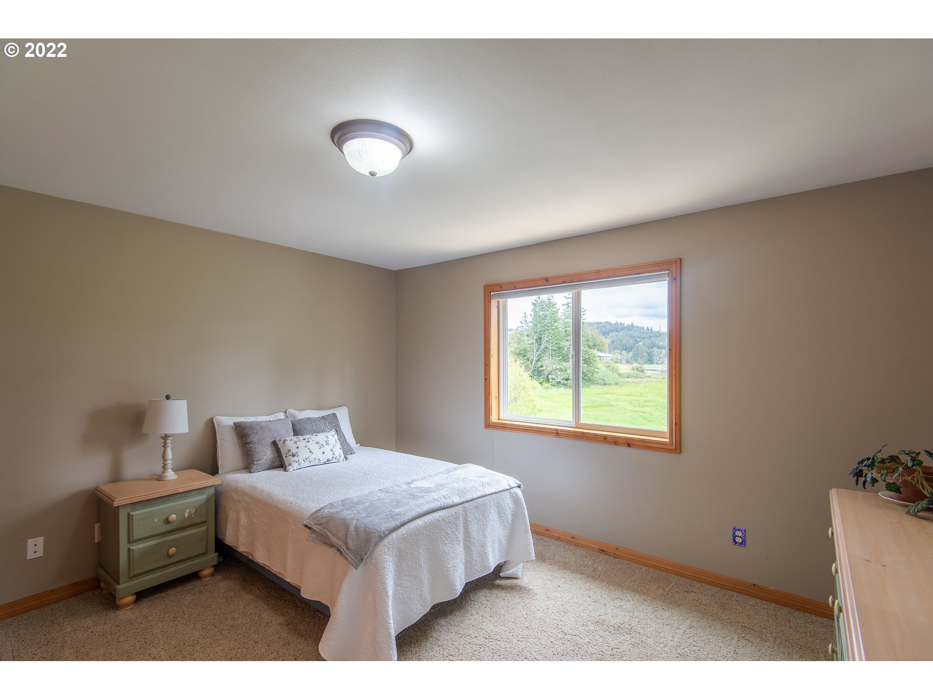 66270 Watertower Road North Bend, OR 97459 - Photo 22 of 31 Gallery Image 22