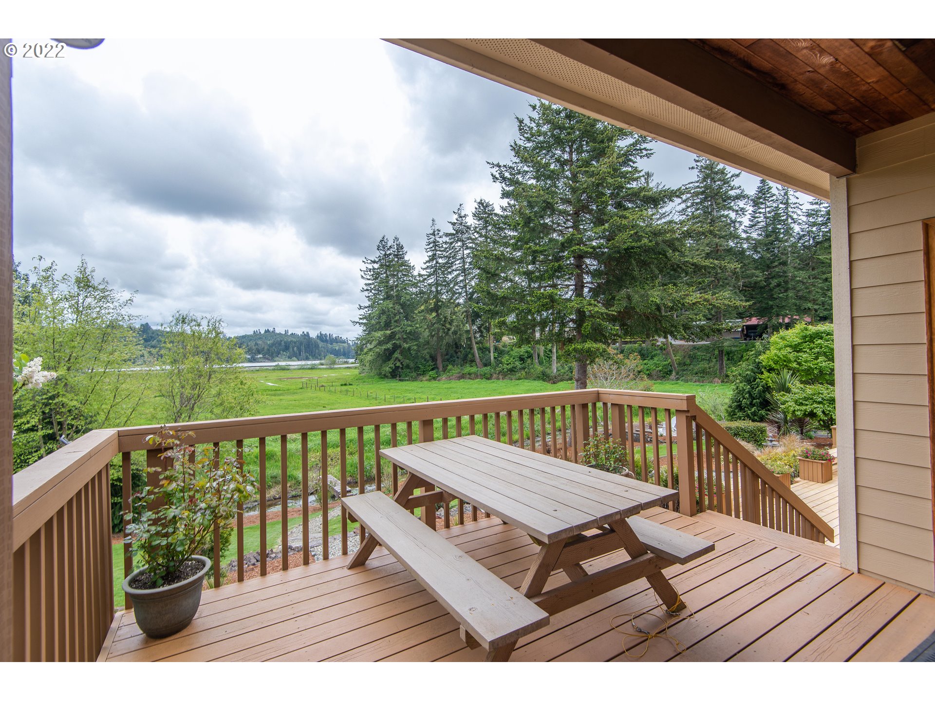 66270 Watertower Road North Bend, OR 97459 - Photo 29 of 31 Gallery Image 29