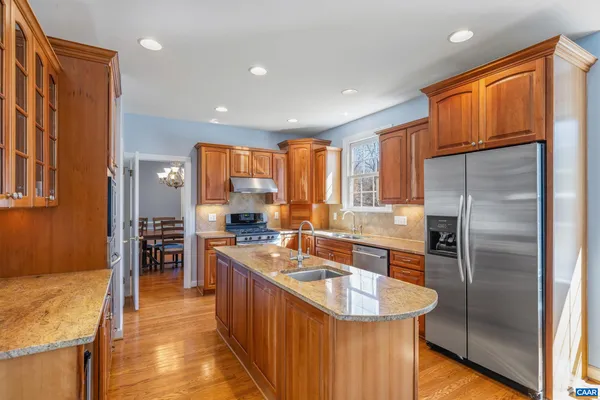 $895,000 | 381 Bybee Estates Lane, Palmyra, VA 22963