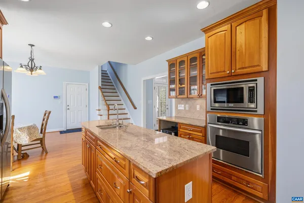 $895,000 | 381 Bybee Estates Lane, Palmyra, VA 22963