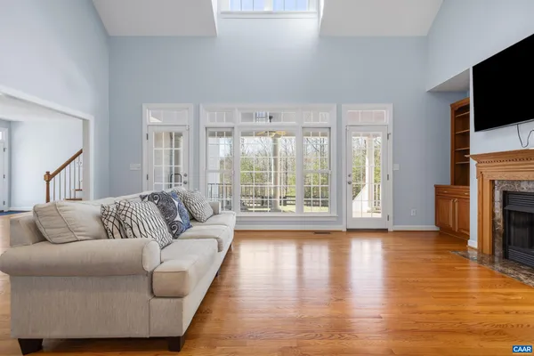 $895,000 | 381 Bybee Estates Lane, Palmyra, VA 22963