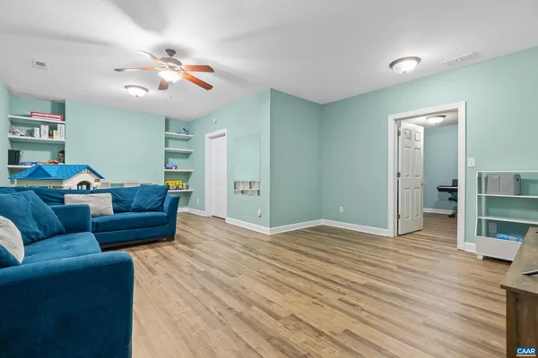 $895,000 | 381 Bybee Estates Lane, Palmyra, VA 22963