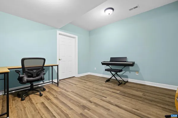 $895,000 | 381 Bybee Estates Lane, Palmyra, VA 22963