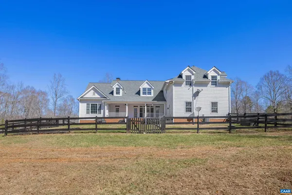 $895,000 | 381 Bybee Estates Lane, Palmyra, VA 22963