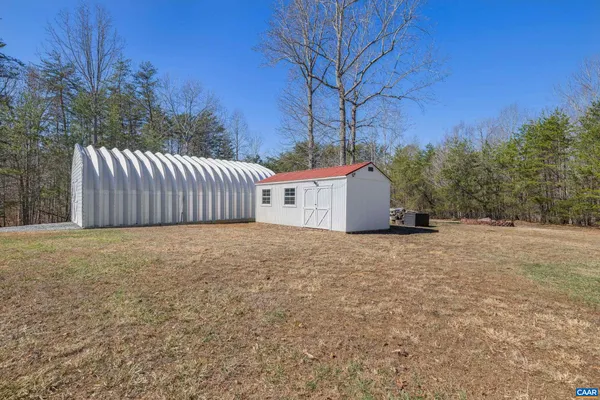 $895,000 | 381 Bybee Estates Lane, Palmyra, VA 22963