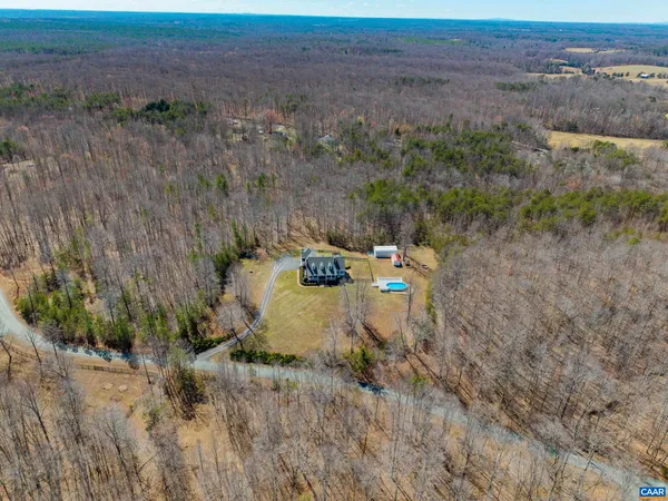 $895,000 | 381 Bybee Estates Lane, Palmyra, VA 22963