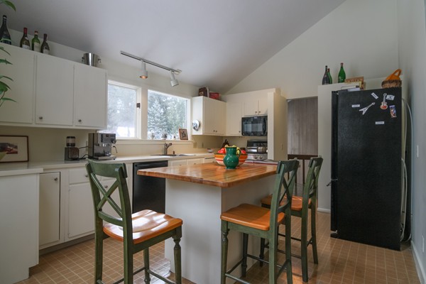 15 Robinwood Road Acton, MA 01720 - Photo 16 of 24 Gallery Image 16