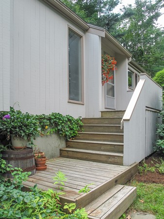 15 Robinwood Road Acton, MA 01720 - Photo 2 of 24 Gallery Image 2