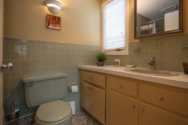 15 Robinwood Road Acton, MA 01720 - Photo 21 of 24 Gallery Image 21