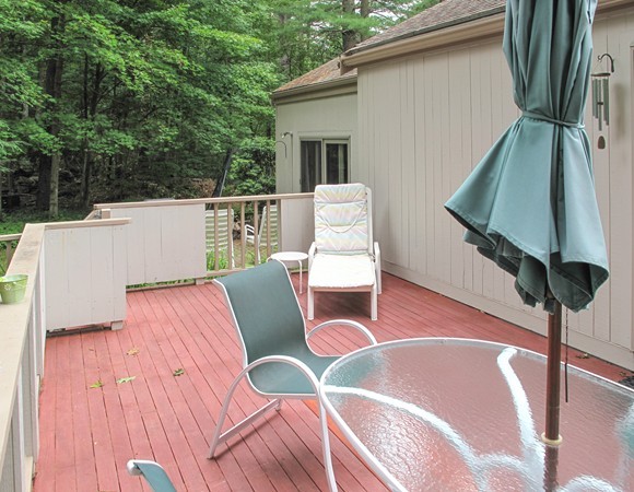 15 Robinwood Road Acton, MA 01720 - Photo 4 of 24 Gallery Image 4
