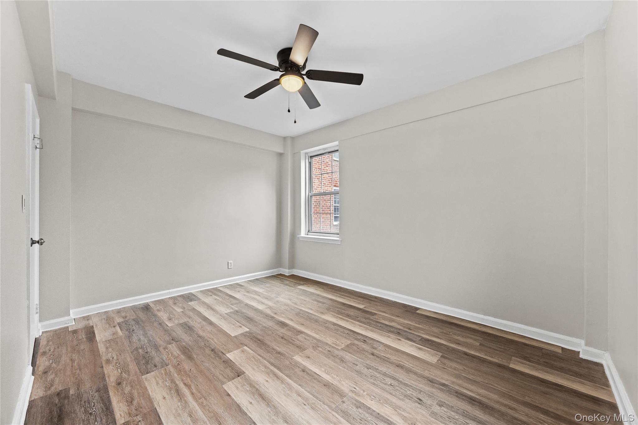 230 Pelham Road, Unit 4L New Rochelle, NY 10805 - Photo 19 of 30