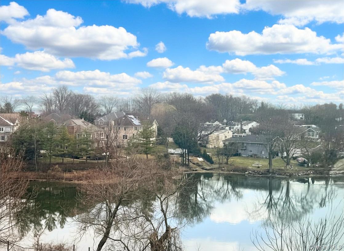 230 Pelham Road, Unit 4L New Rochelle, NY 10805 - Photo 20 of 30 view