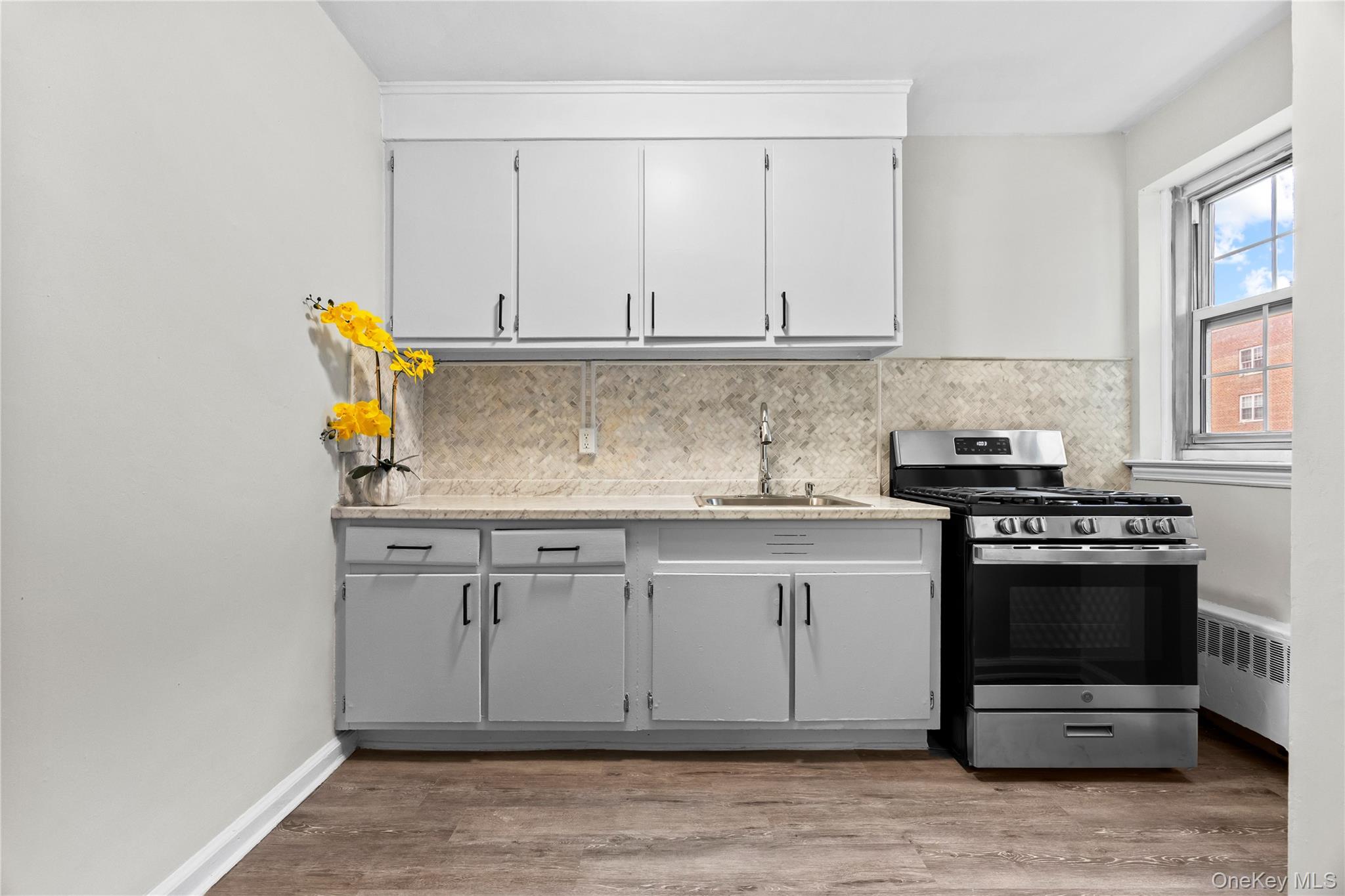 230 Pelham Road, Unit 4L New Rochelle, NY 10805 - Photo 23 of 30