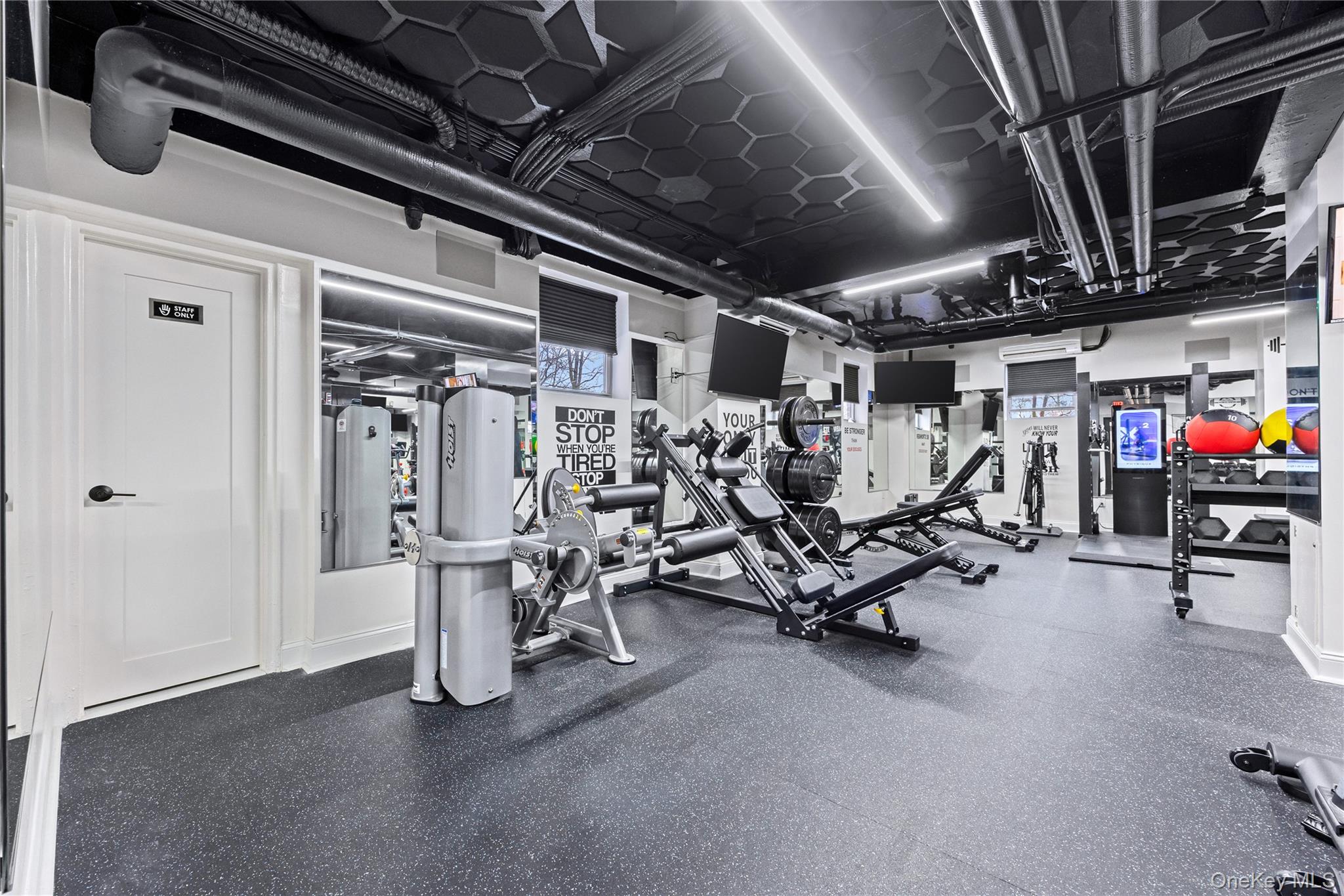 230 Pelham Road, Unit 4L New Rochelle, NY 10805 - Photo 28 of 30