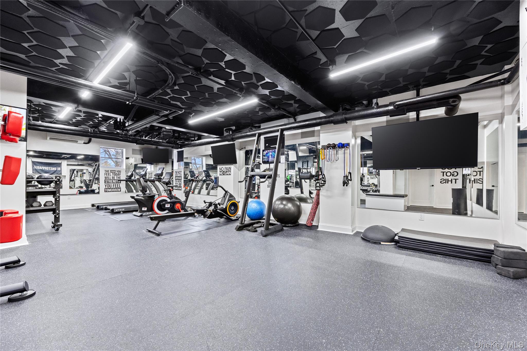 230 Pelham Road, Unit 4L New Rochelle, NY 10805 - Photo 29 of 30