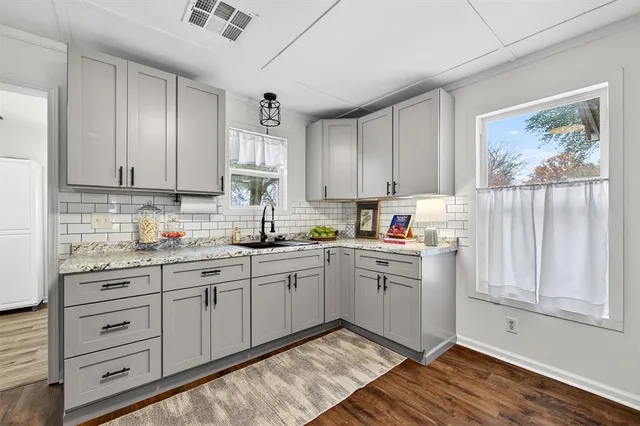 $165,000 | 1710 West Crawford Street, Denison, TX 75020