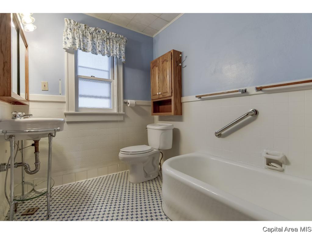 816 South State Street Springfield, IL 62704 - Photo 21 of 28