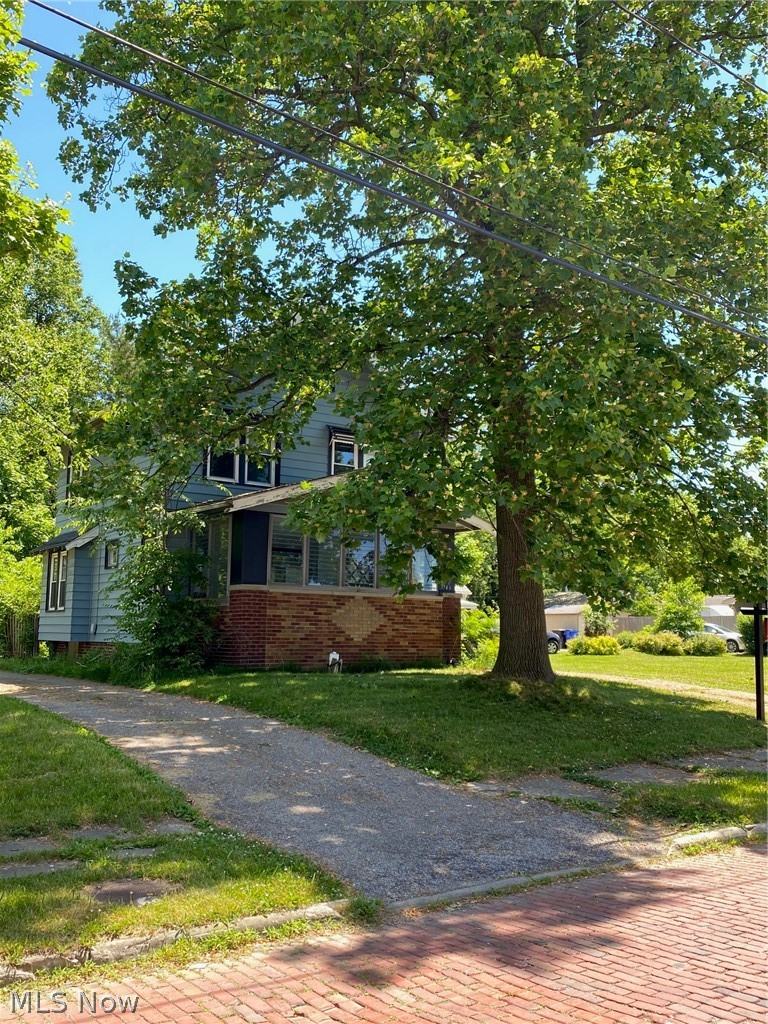 3743 Highland Road Cleveland, OH 44111 - Photo 10 of 11 Gallery Image 10
