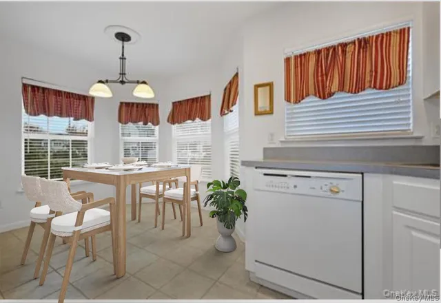 $599,900 | 12 Merrimack Road, Hauppauge, NY 11787