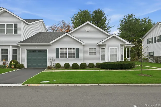 $599,900 | 12 Merrimack Road, Hauppauge, NY 11787