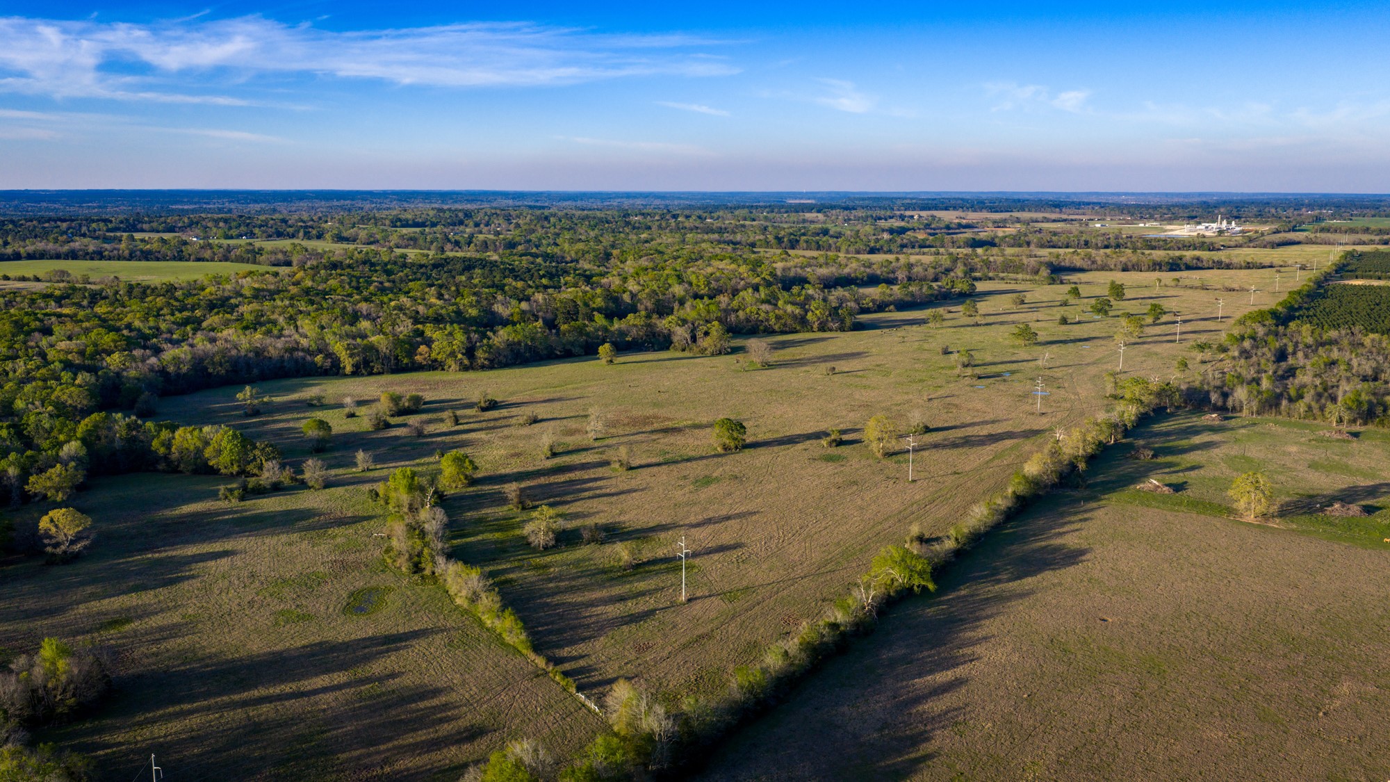 3773 Highway 7 Crockett, TX 75835 - Photo 33 of 35 a view of an ocean and city