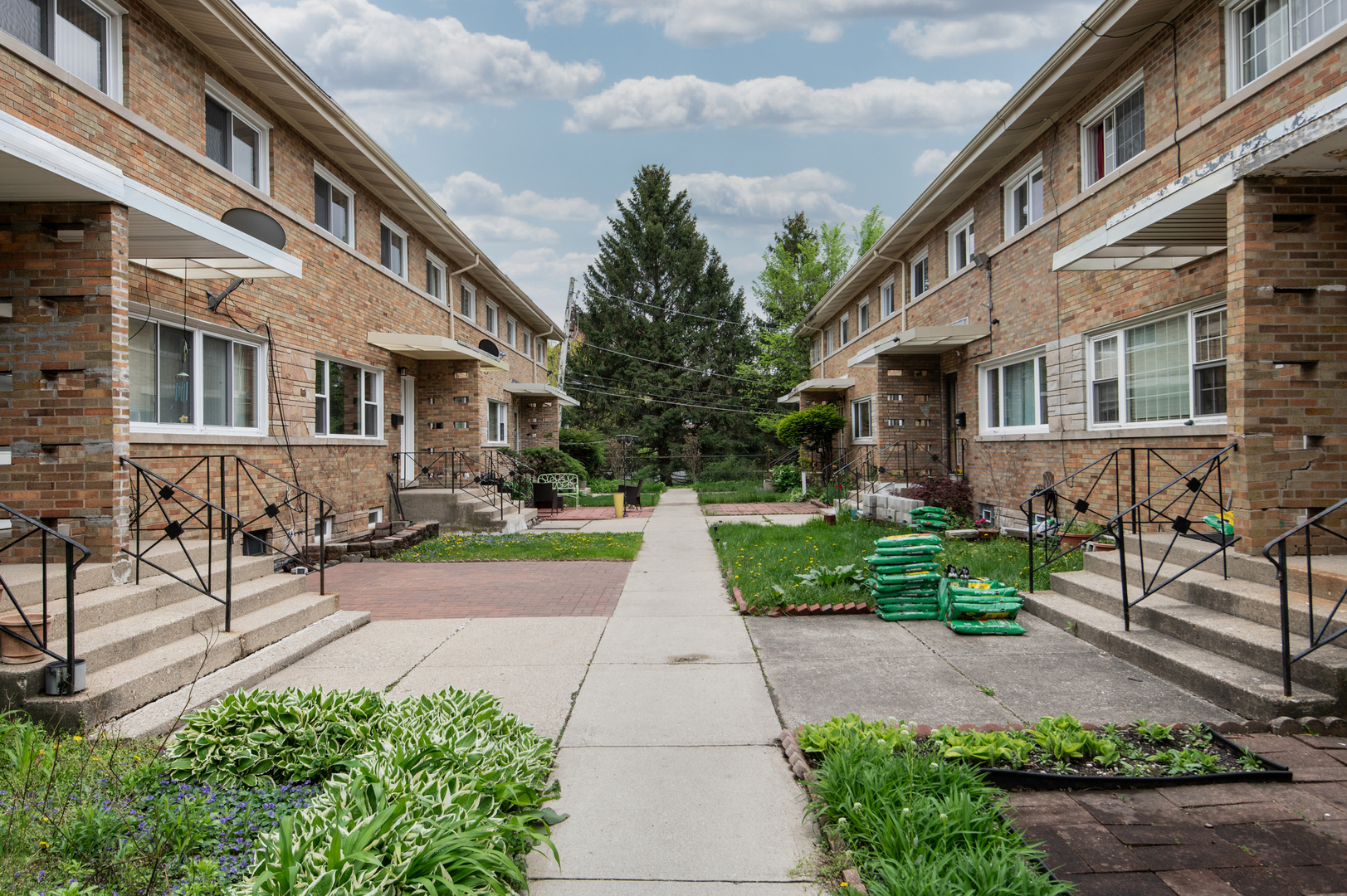 7502 North Ridge Boulevard, Unit D Chicago, IL 60645 - Photo 29 of 31 Gallery Image 29