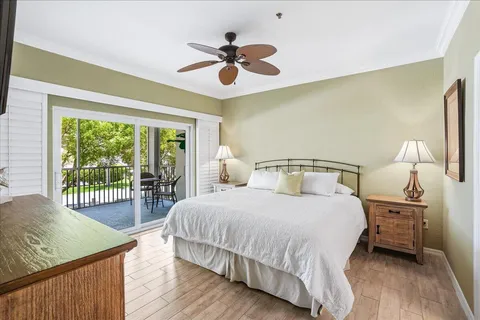 $450,000 | 140 Palm Street, Unit 207, Marco Island, FL 34145