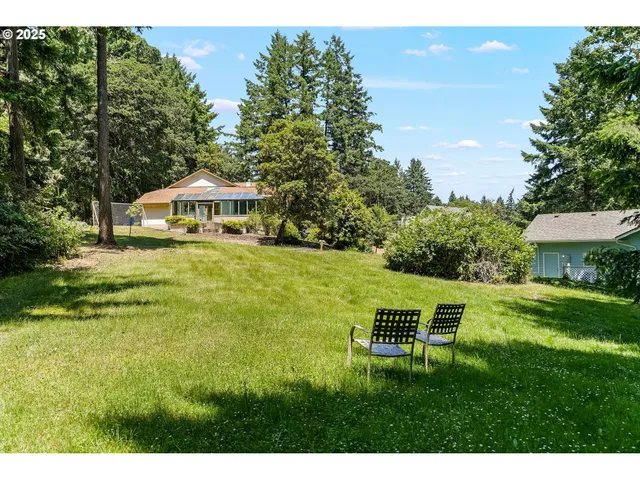 a view of a house with a big yard