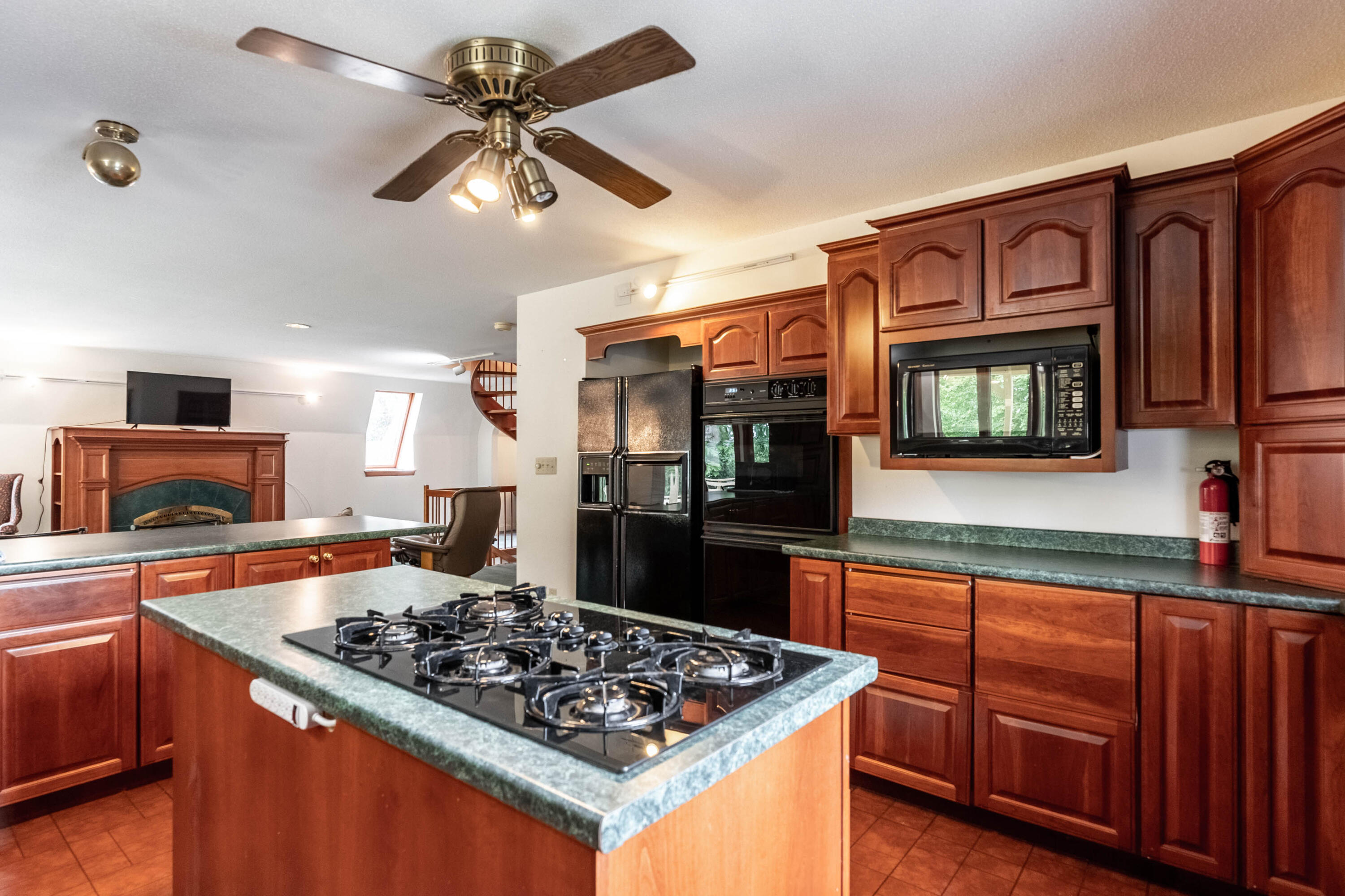 888 Princes Point Road Yarmouth, ME 04096 - Photo 19 of 34 888 Princes Point Road Kitchen