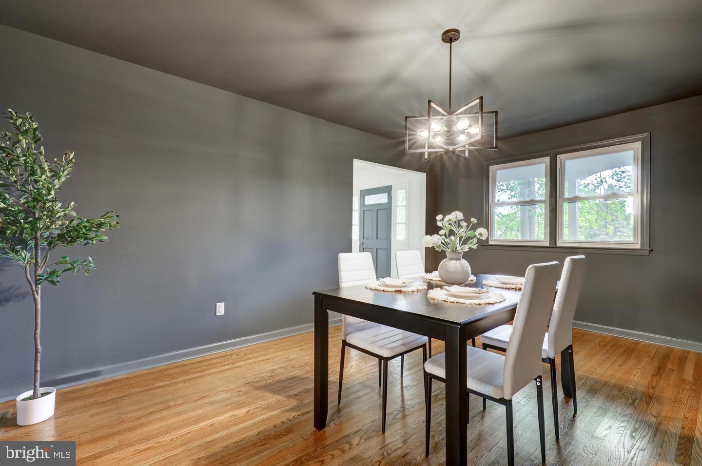 4928 Edgewood Road Doylestown, PA 18902 - Photo 6 of 51 Gallery Image 6