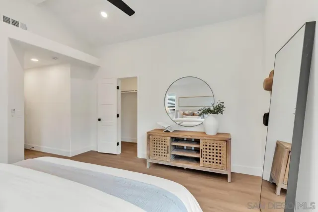 $1,425,000 | 12169 Via San Loreno, San Diego, CA 92128