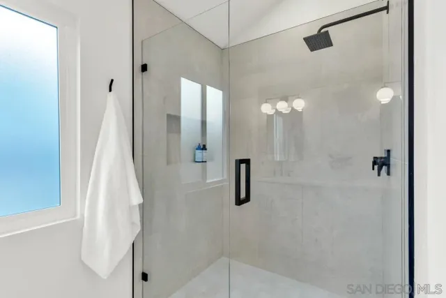 $1,425,000 | 12169 Via San Loreno, San Diego, CA 92128