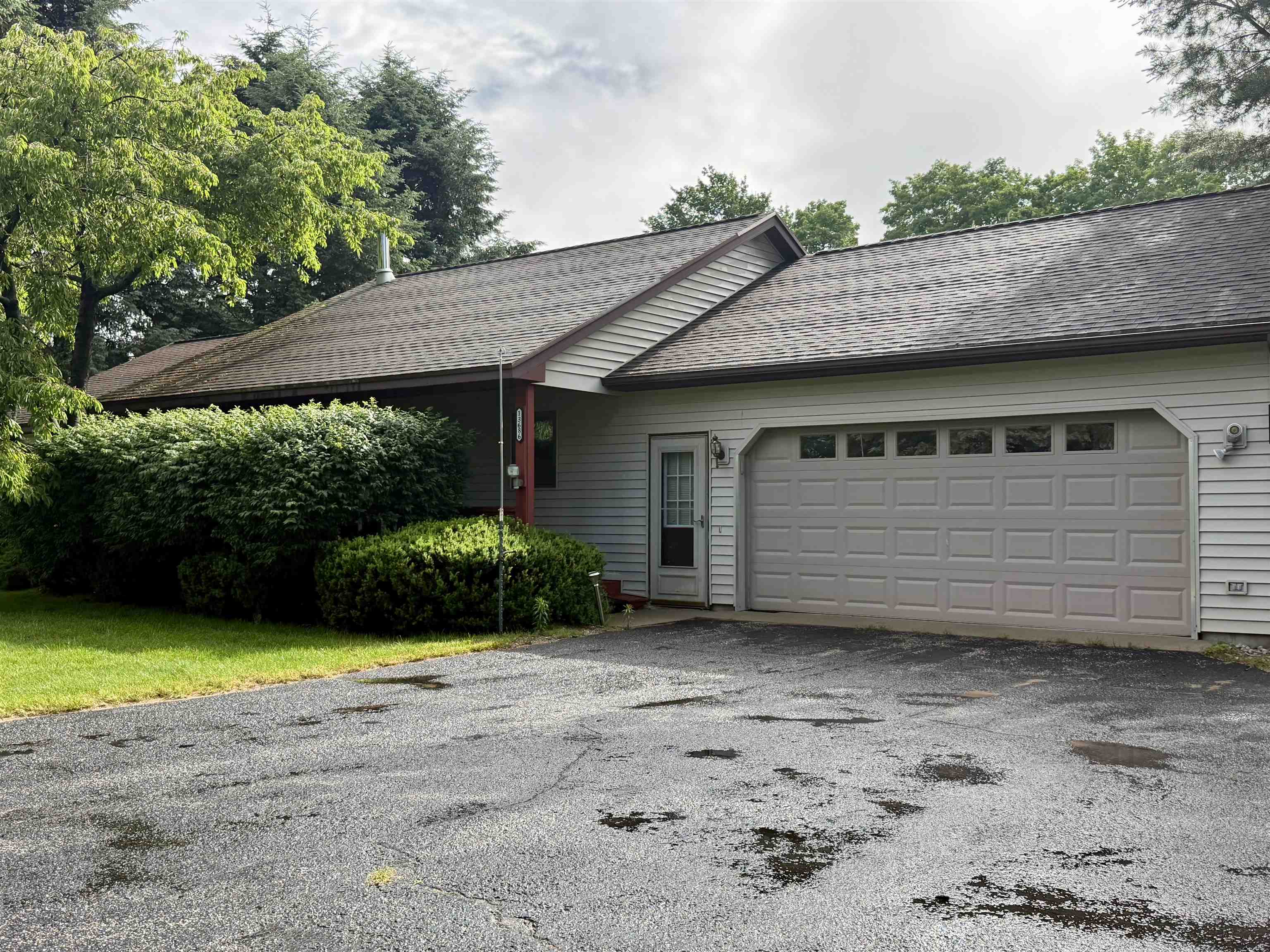 13686 Hedeen Road Traverse City, MI 49686 - Photo 30 of 56 1947061-4bf65335-4b7b-4ec5-a7a3-4afdd588c924.JPG