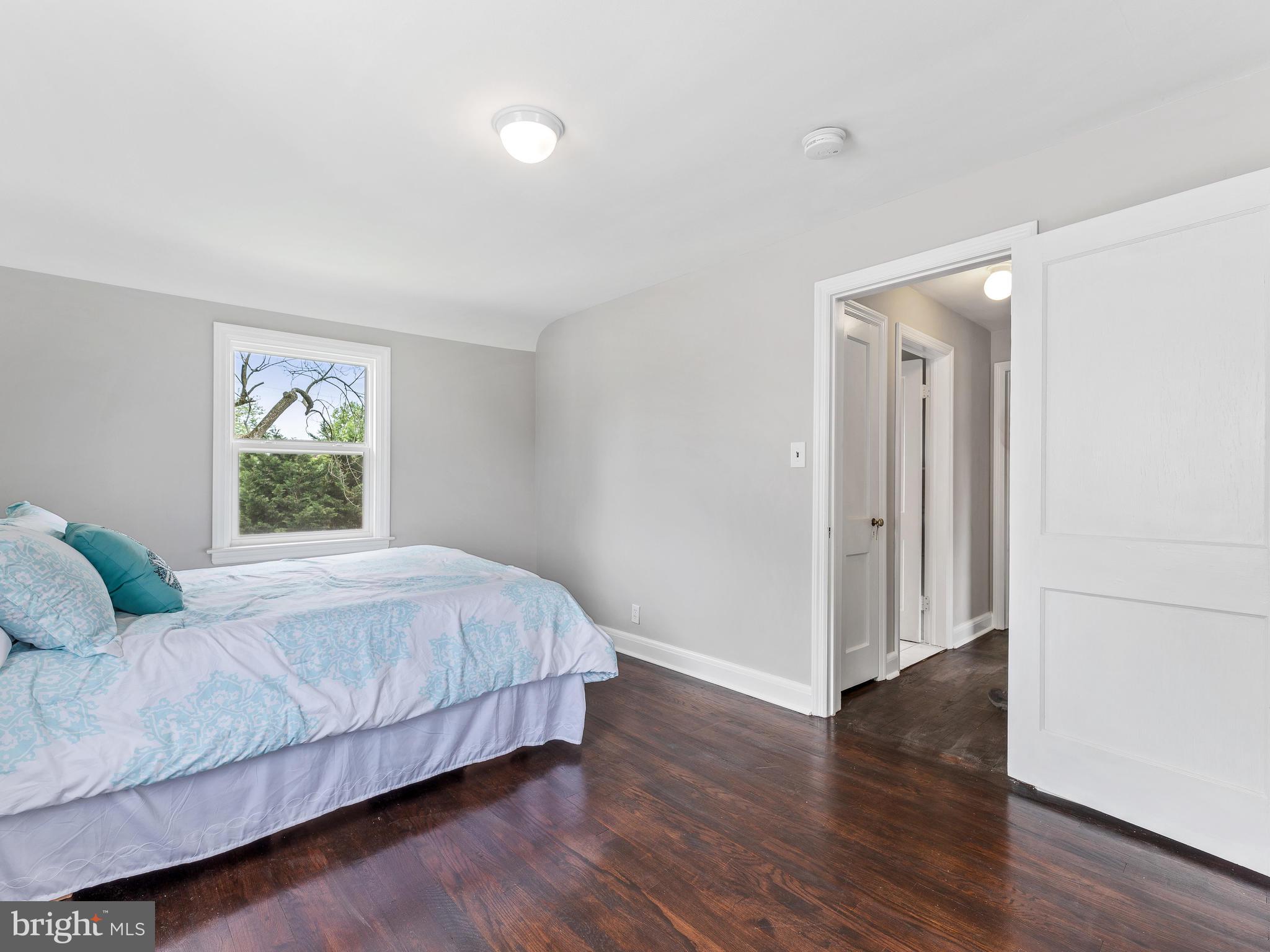 4203 Fordham Road Baltimore, MD 21229 - Photo 28 of 36 Hardwoods throughout!