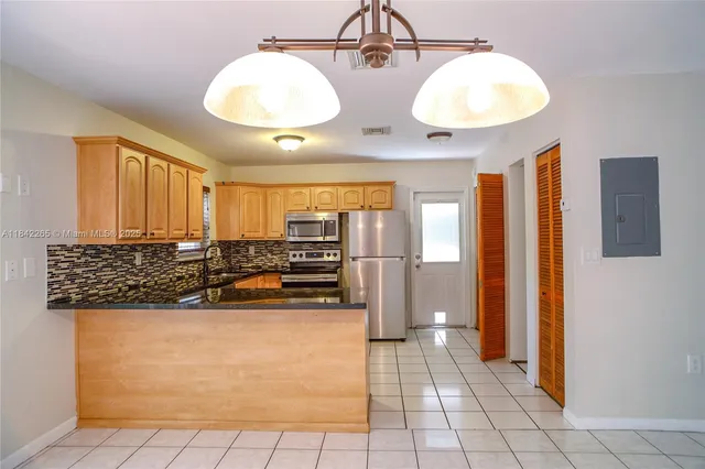 $1,037,500 | 3651 William Avenue, Miami, FL 33133