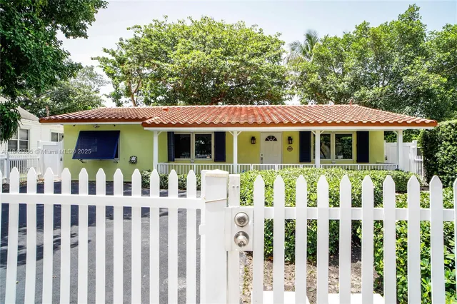 $1,037,500 | 3651 William Avenue, Miami, FL 33133