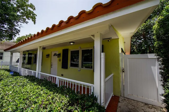 $1,037,500 | 3651 William Avenue, Miami, FL 33133
