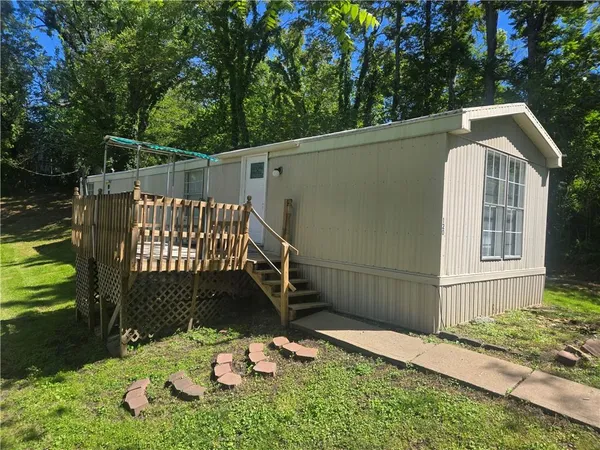 $100,000 | 120 Maple Lane, Napoleon, MO 64074