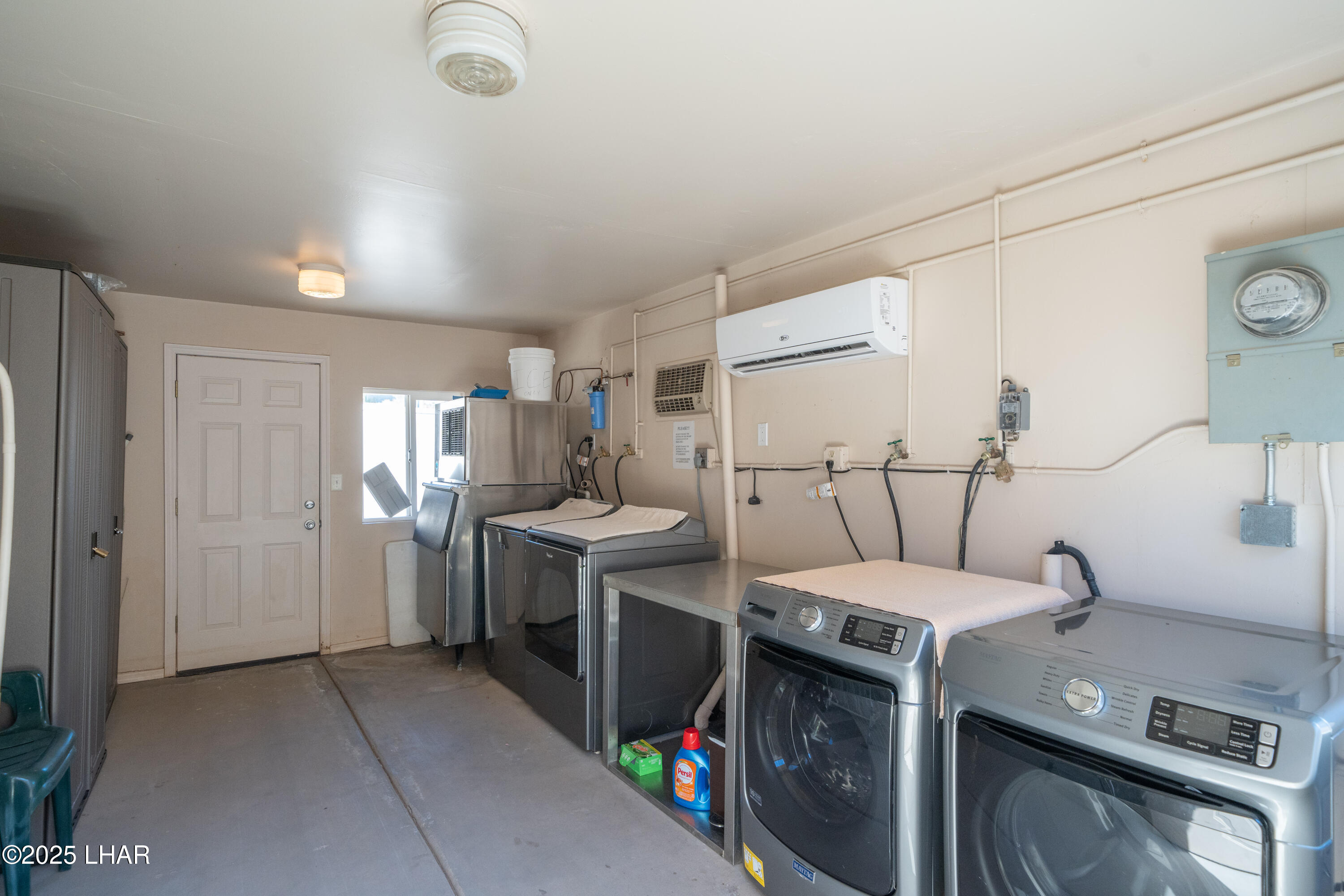 3020 Parker Dam Road, Unit 11 Parker, AZ 85344 - Photo 36 of 58 Community Park Laundry Room