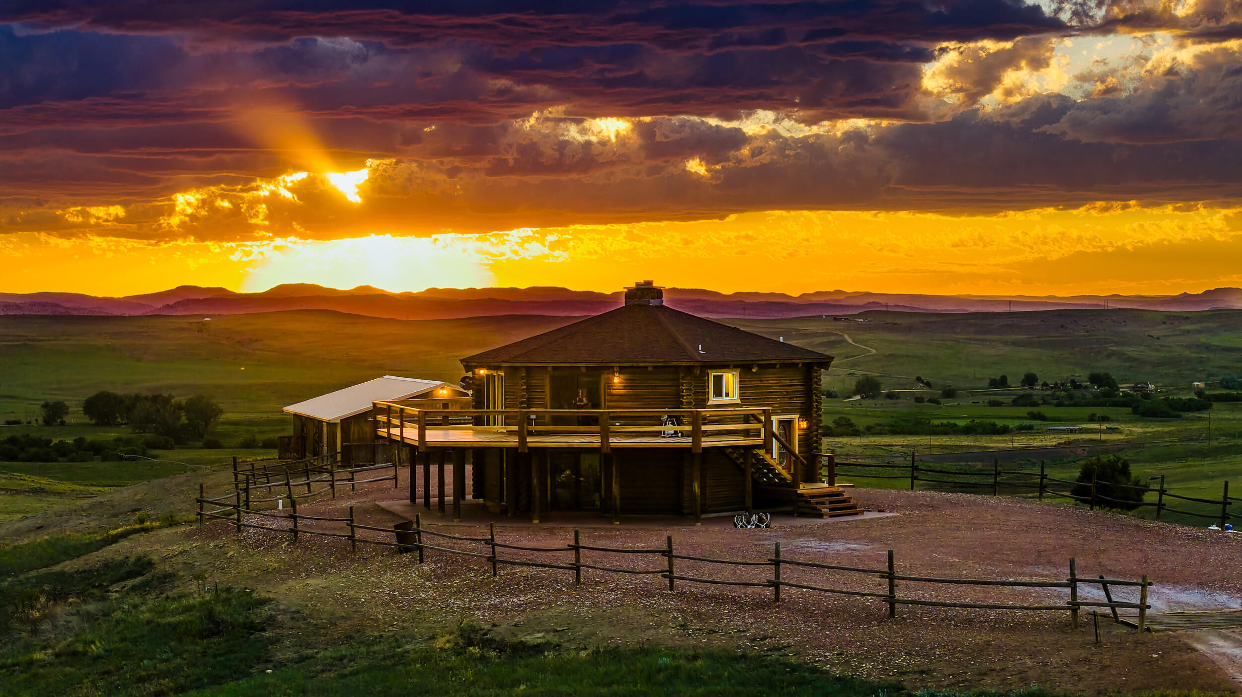 593 Lower Prairie Dog Road Sheridan, WY 82801 - Photo 116 of 182 593 lpd sunset 17