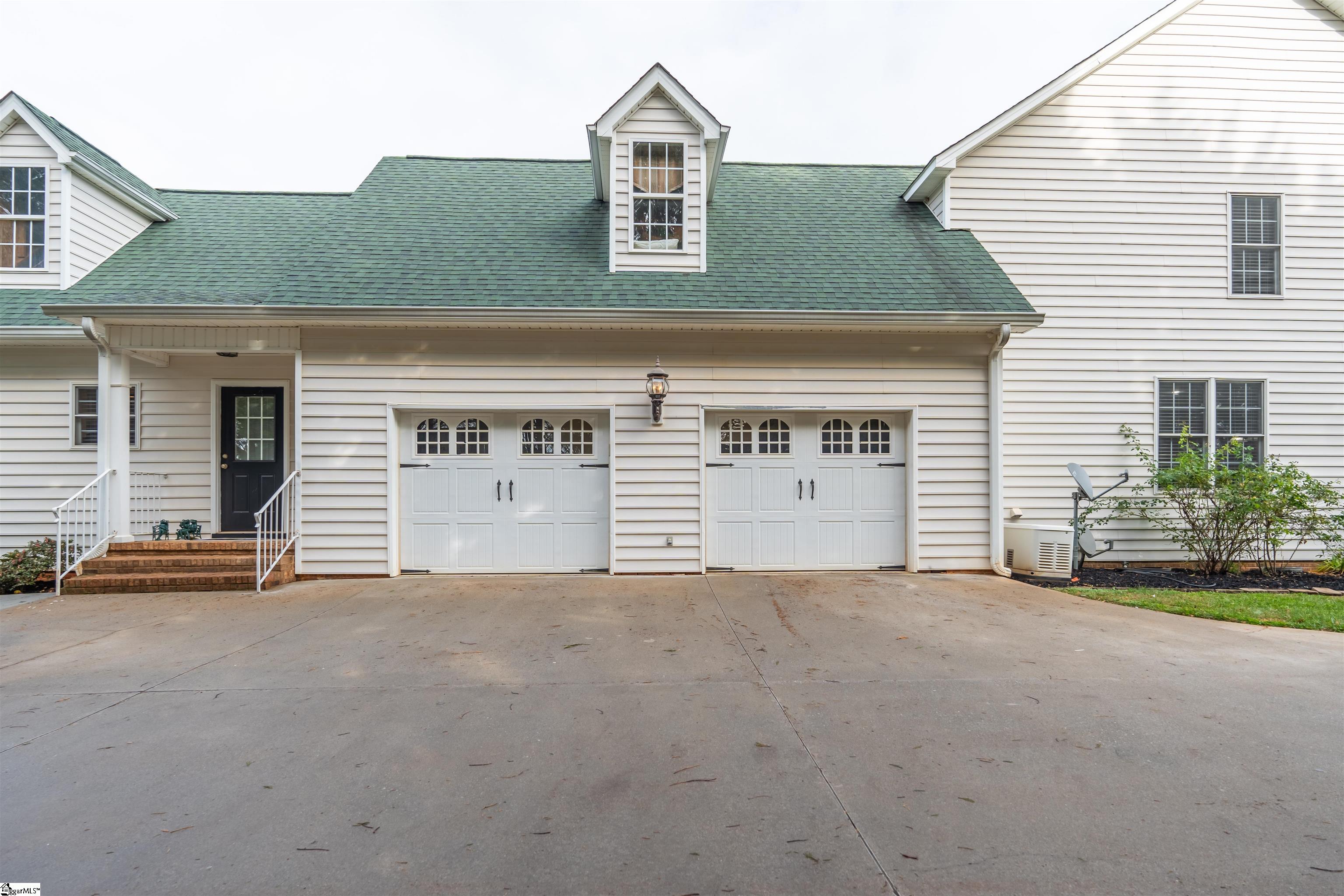 323 Waters Road Taylors, SC 29687 - Photo 41 of 50