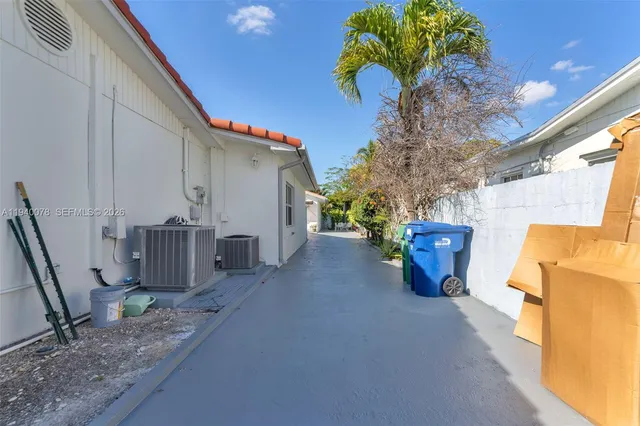a view of a storage & utility room