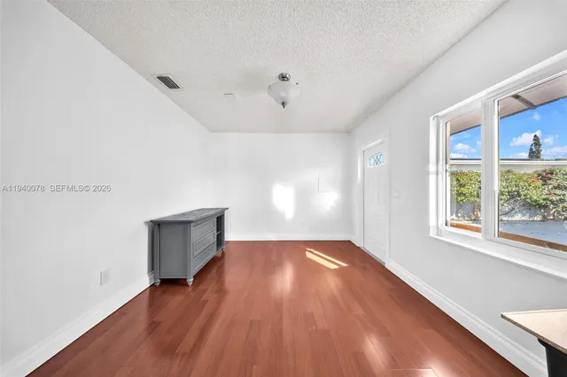 $1,800 | University Park, Miami, FL 33165