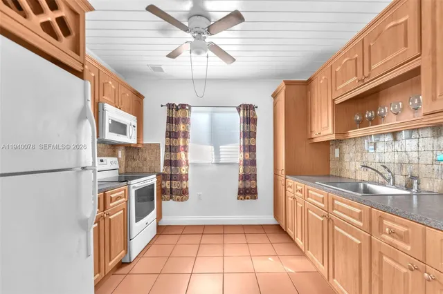 $1,800 | University Park, Miami, FL 33165