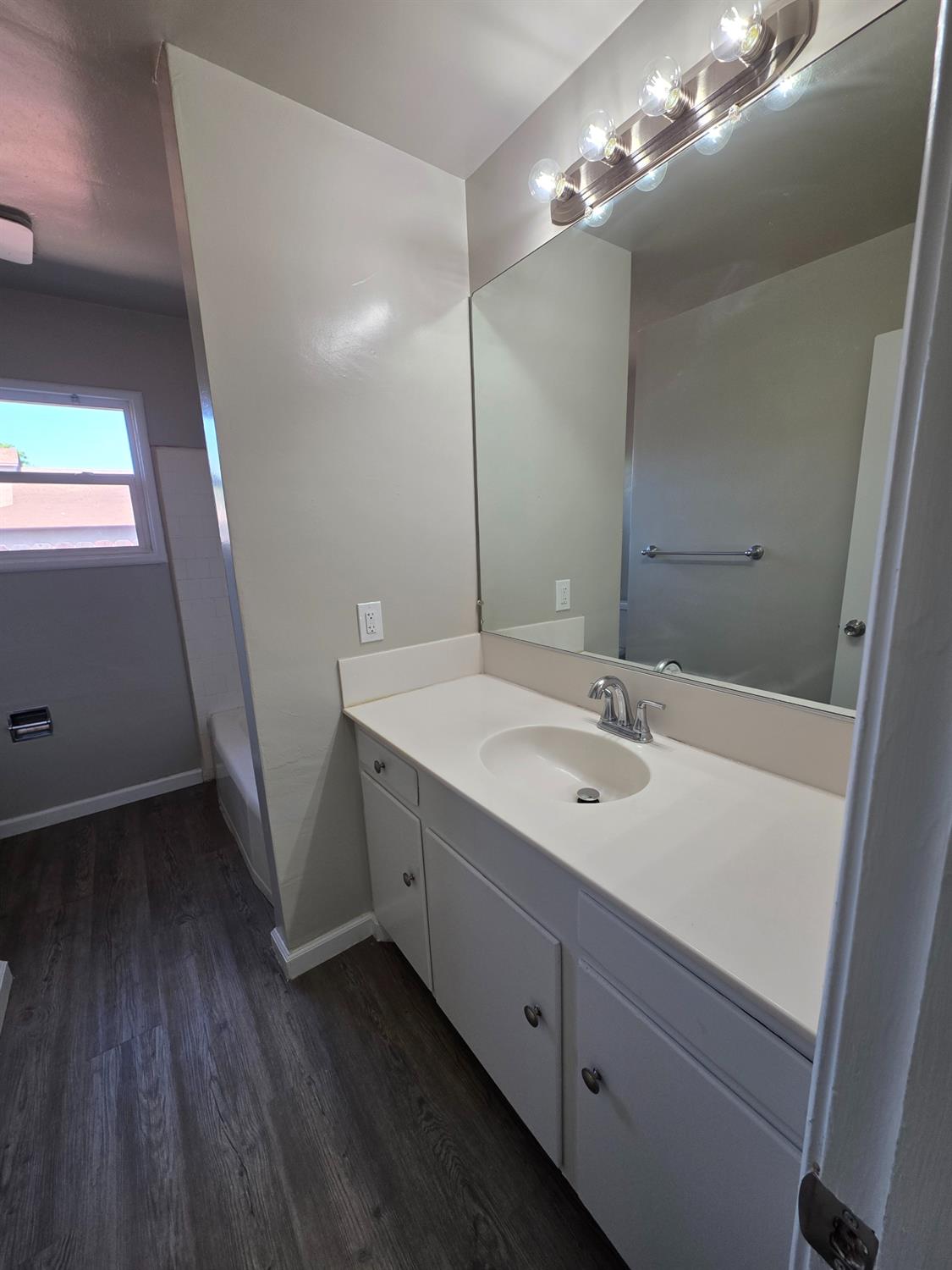 1416 Tully Road Modesto, CA 95350 - Photo 27 of 35 Gallery Image 27
