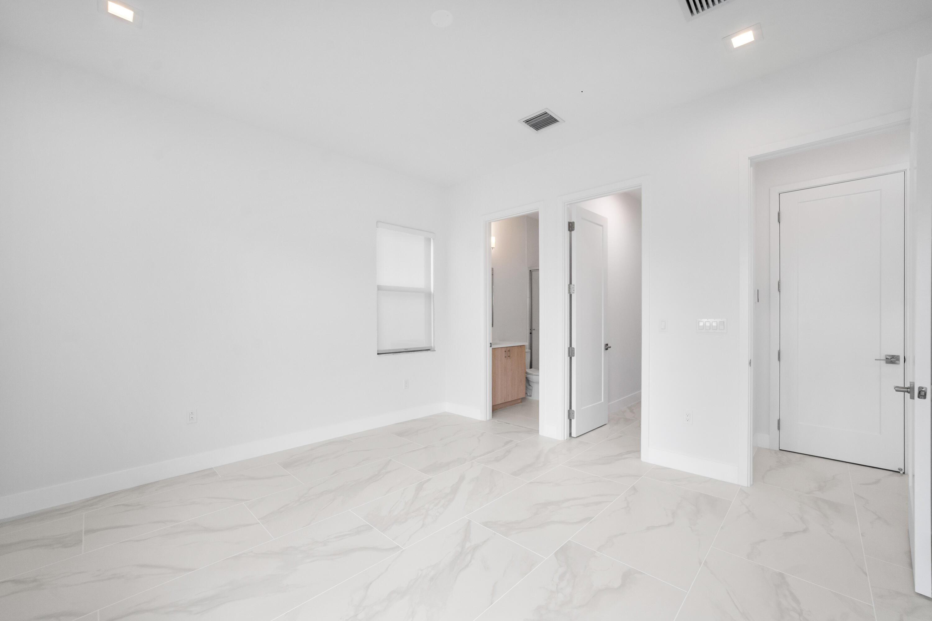 20262 Rosewood Gdn Way Boca Raton, FL 33434 - Photo 36 of 54 A7_01273