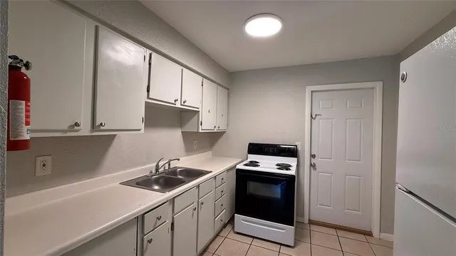 $950 | 213 Doctor Martin Luther King Junior Avenue, Wildwood, FL 34785