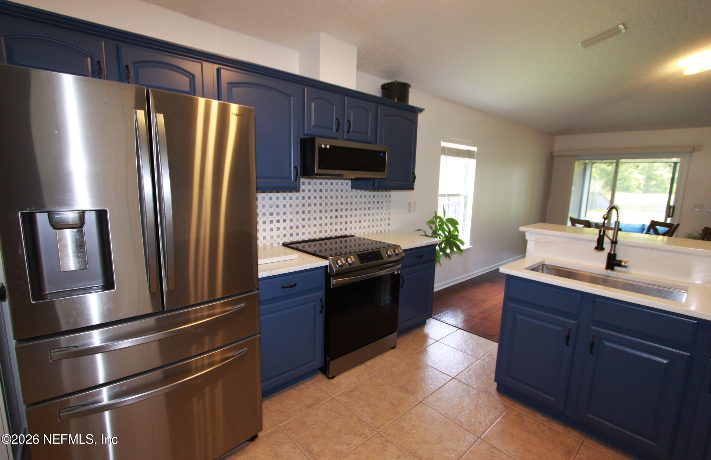 509 Candyroot Court St. Johns, FL 32259 - Photo 7 of 31 Kitchen1